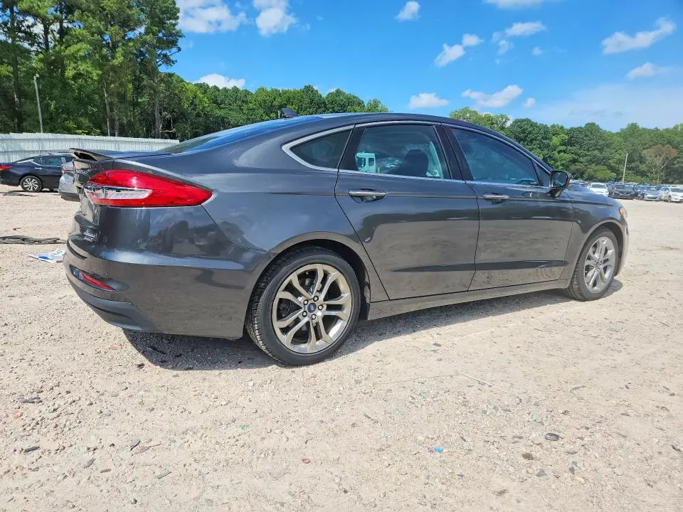 2020 FORD FUSION TITANIUM  