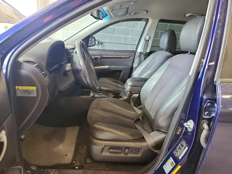 2010 HYUNDAI SANTA FE SE  