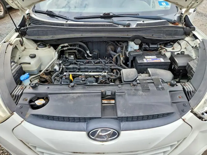 2011 HYUNDAI TUCSON GL  