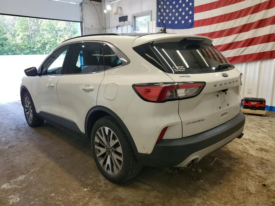 2020 FORD ESCAPE TITANIUM  