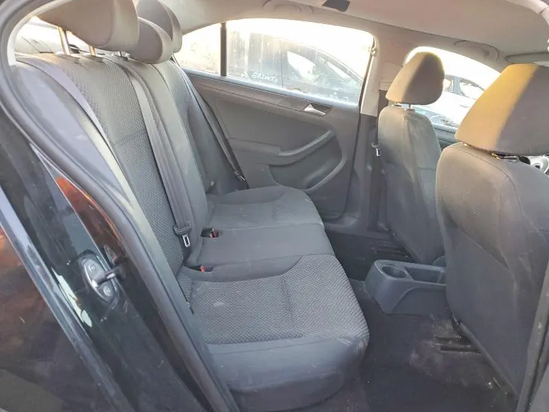 2011 VOLKSWAGEN JETTA BASE  