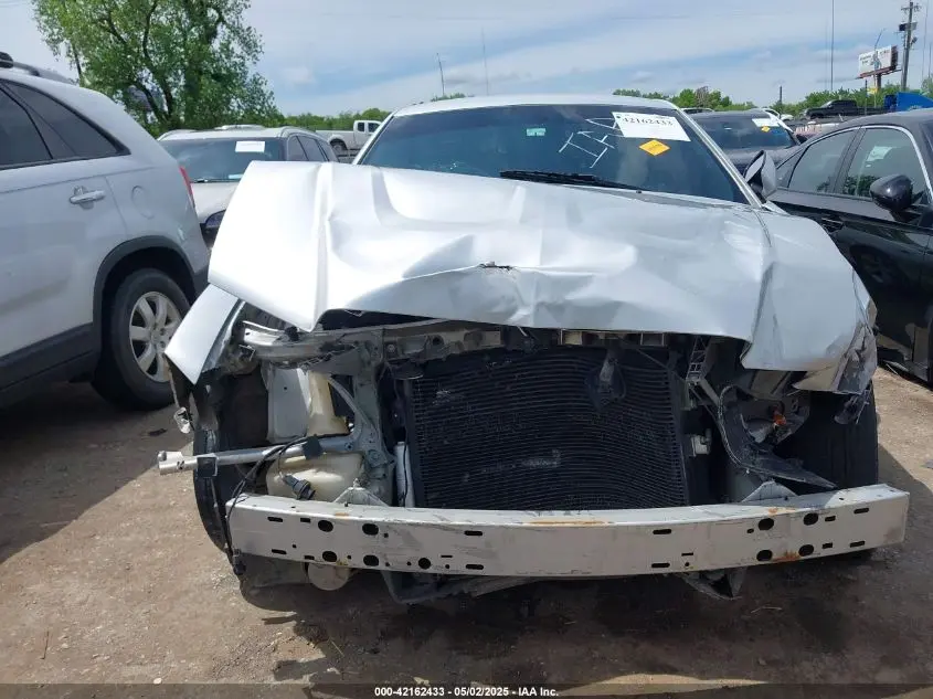 2012 DODGE CHARGER SE