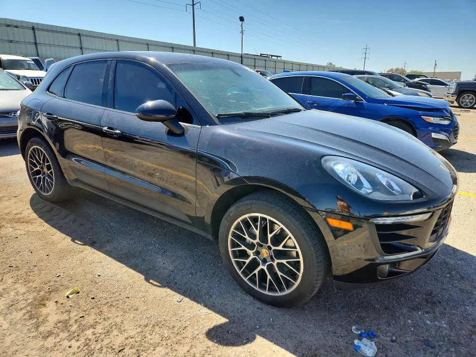2015 PORSCHE MACAN S  