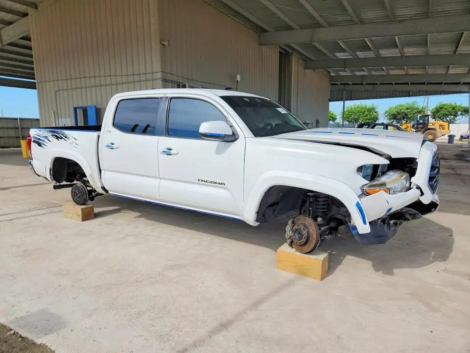 2019 TOYOTA TACOMA SR5 V6  