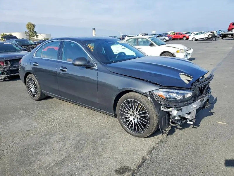 2025 MERCEDES-BENZ C 300  