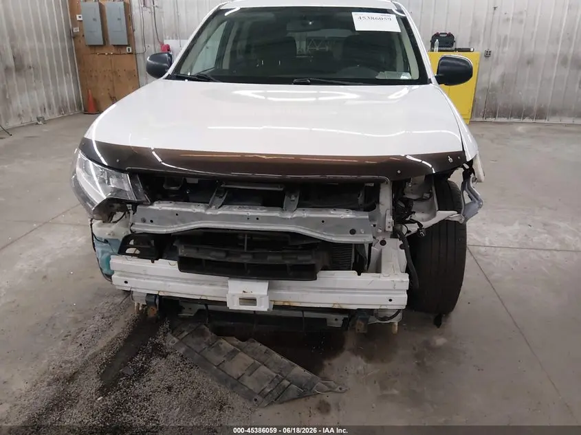 2019 MITSUBISHI OUTLANDER ES