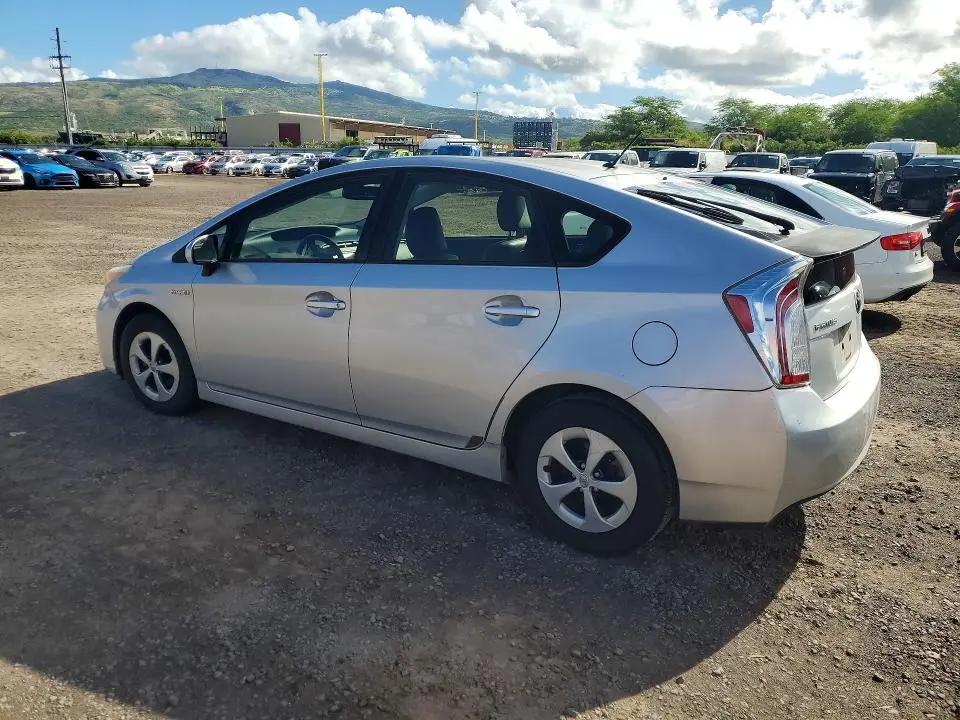 2013 TOYOTA PRIUS ONE  