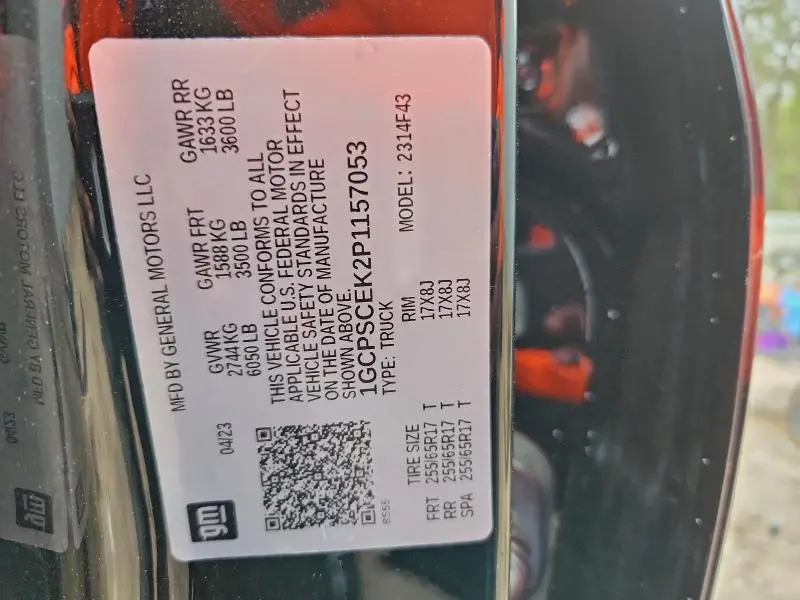 2023 CHEVROLET COLORADO LT  