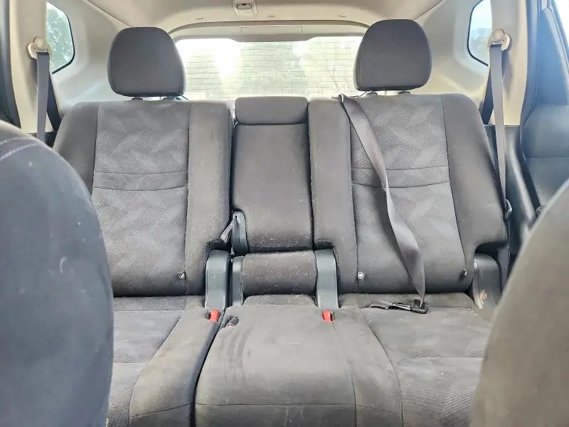 2015 NISSAN ROGUE S  