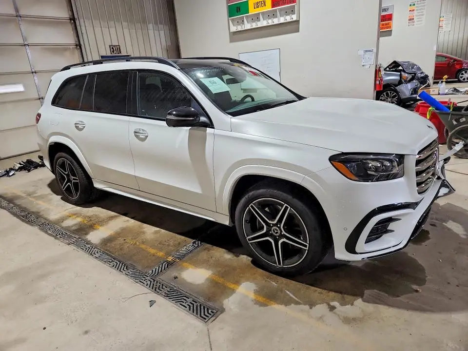 2026 MERCEDES-BENZ GLS 450 4MATIC  