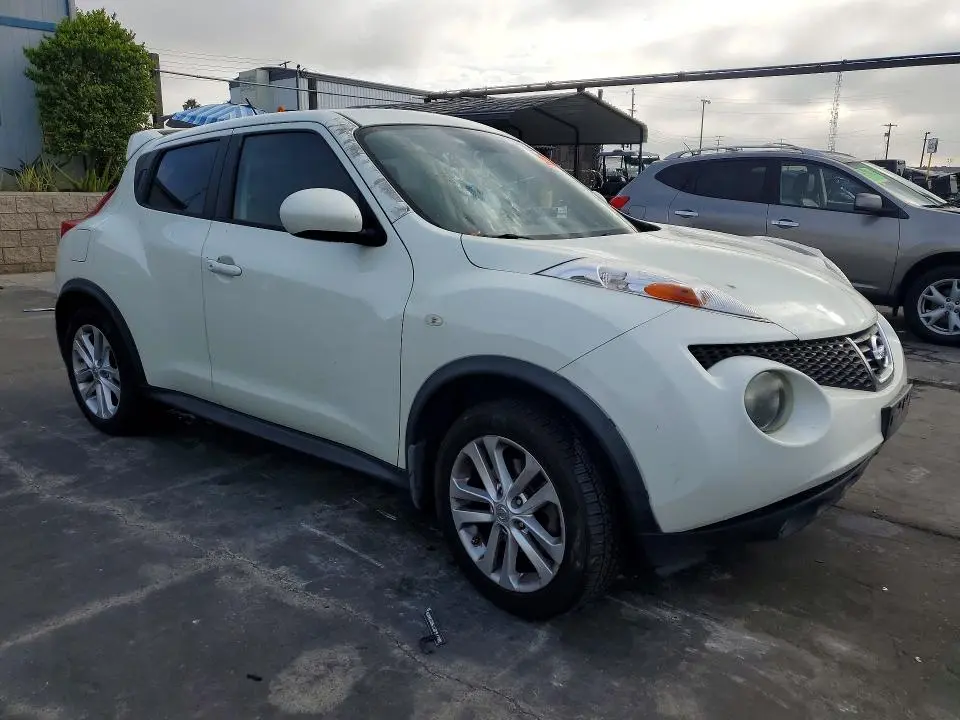2012 NISSAN JUKE S  