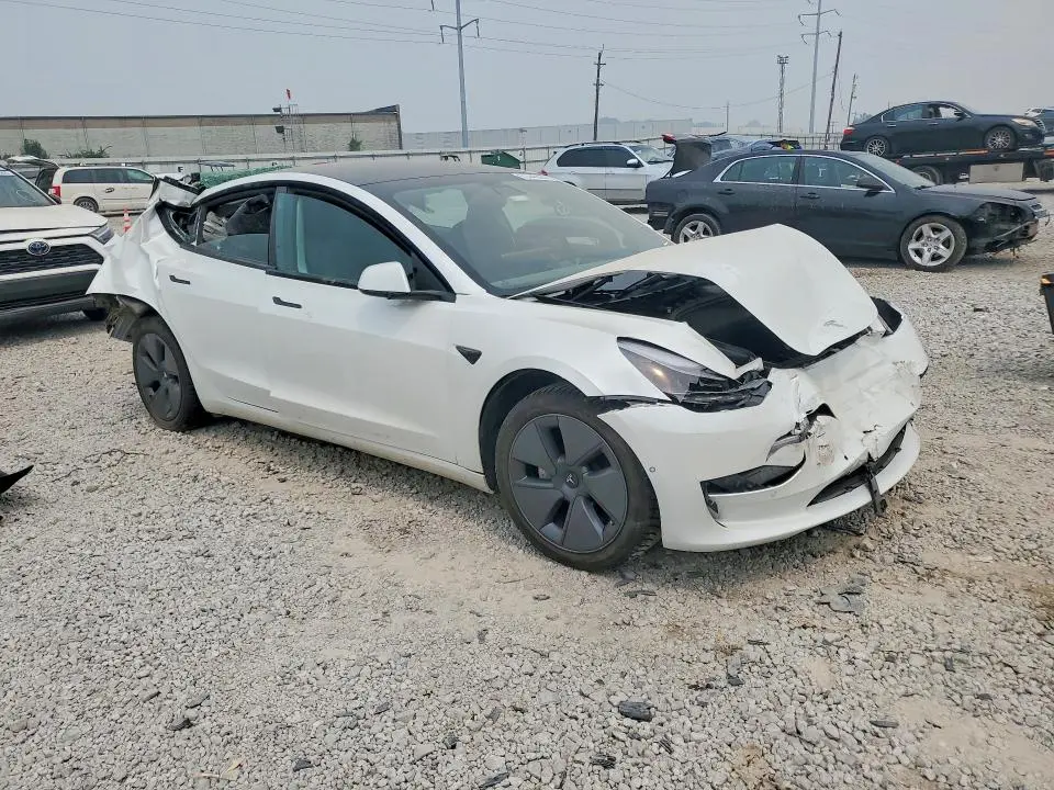2021 TESLA MODEL 3   