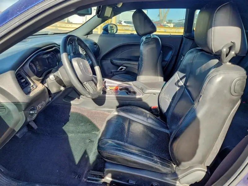 2017 DODGE CHALLENGER SXT  