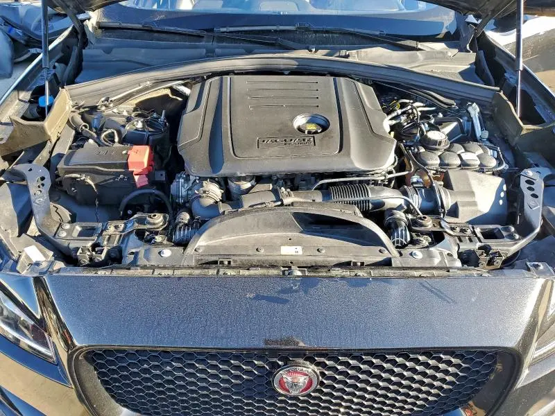 2018 JAGUAR F-PACE PREMIUM  