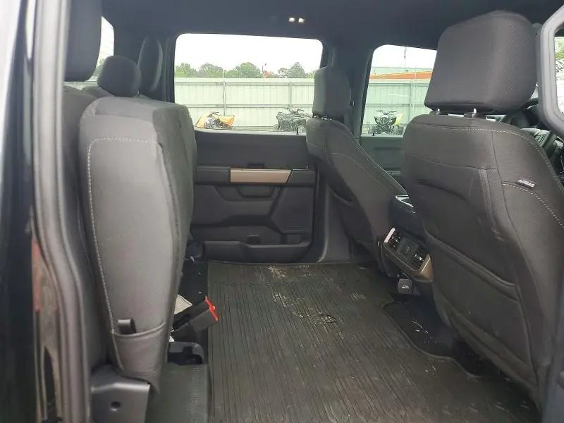 2024 FORD F150 STX  