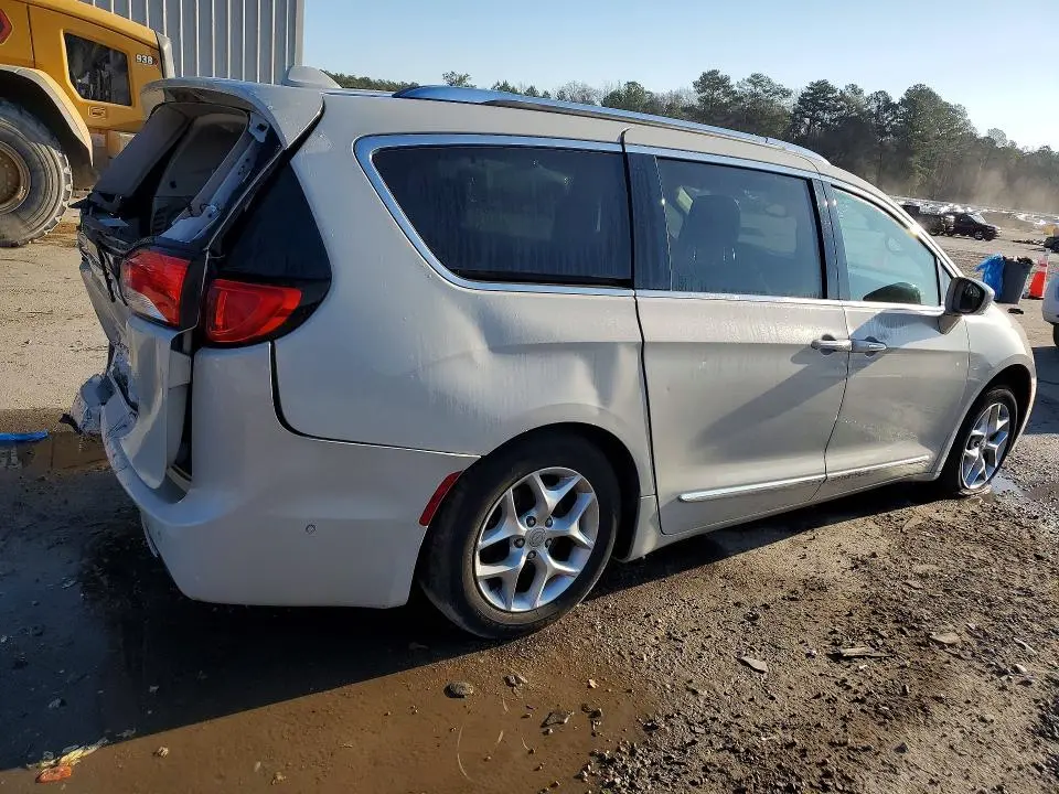 2017 CHRYSLER PACIFICA TOURING L PLUS  