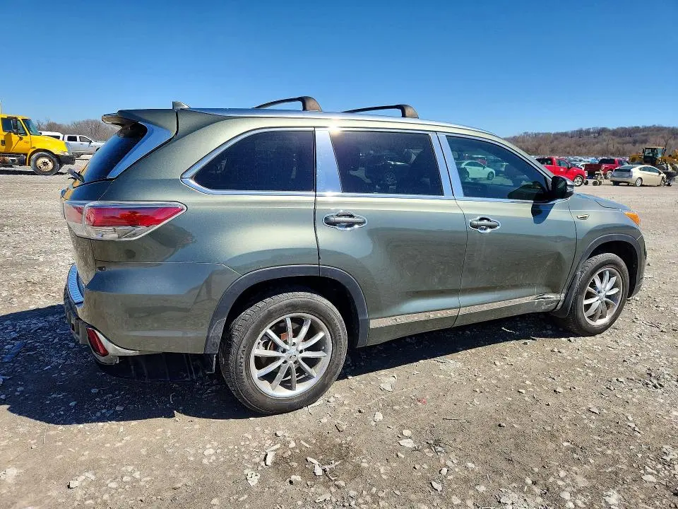 2015 TOYOTA HIGHLANDER XLE  