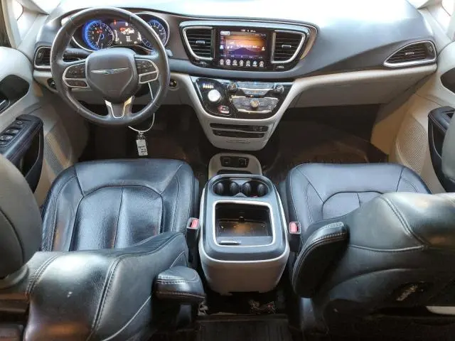 2017 CHRYSLER PACIFICA TOURING L PLUS  