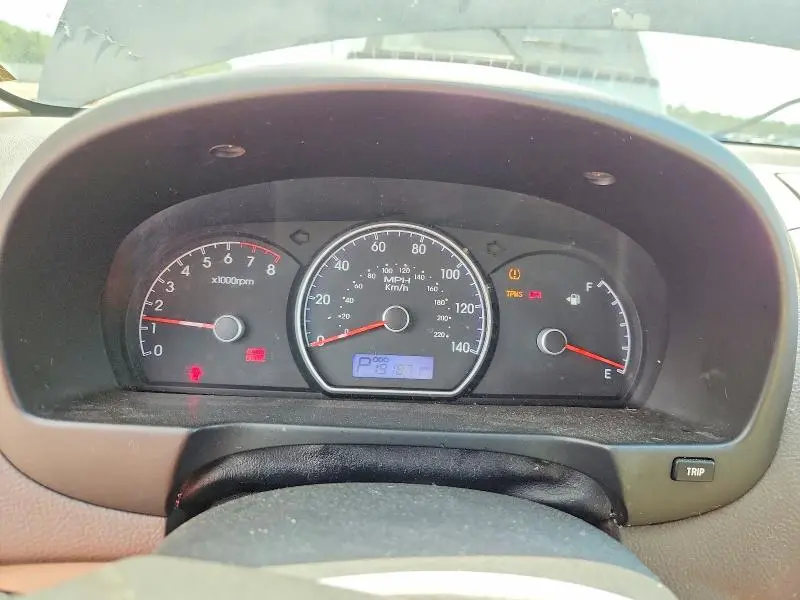 2010 HYUNDAI ELANTRA GLS  