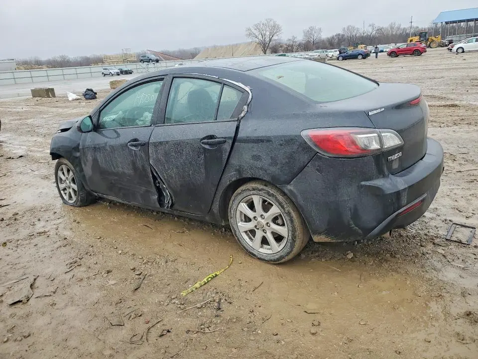 2011 MAZDA 3   