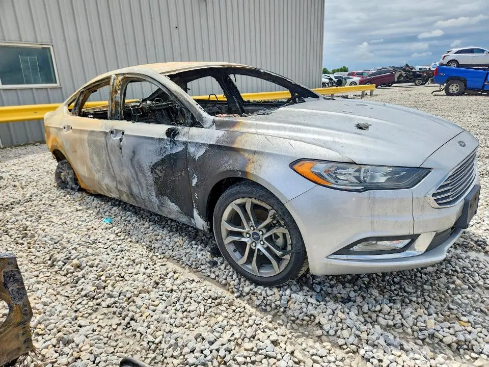2017 FORD FUSION SE HYBRID  