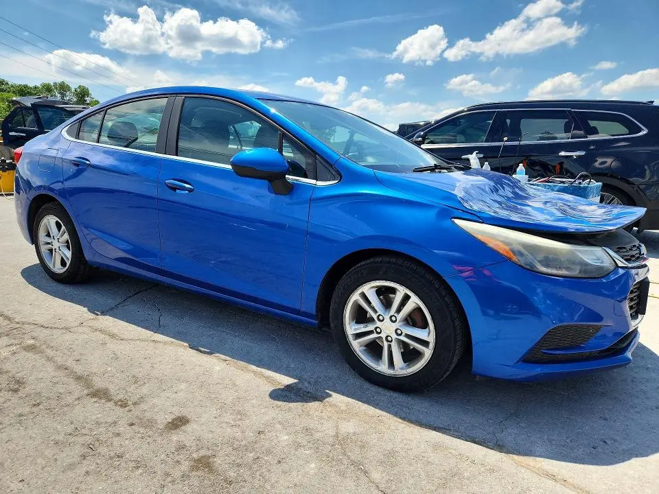 2016 CHEVROLET CRUZE LT  