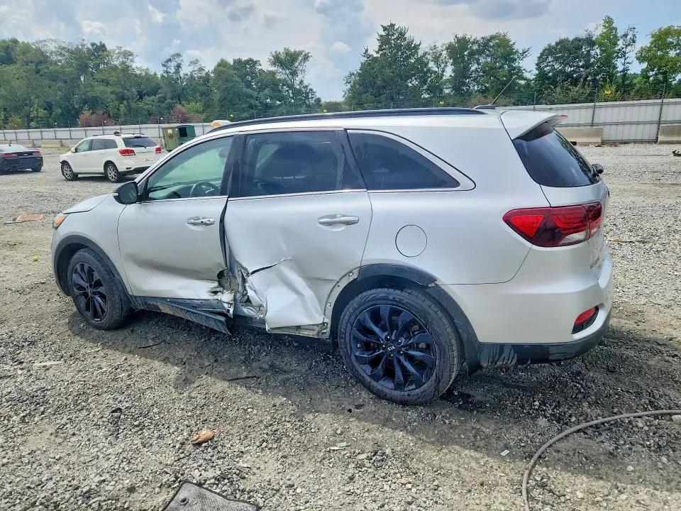 2020 KIA SORENTO S  