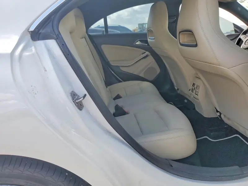 2019 MERCEDES-BENZ CLA 250  