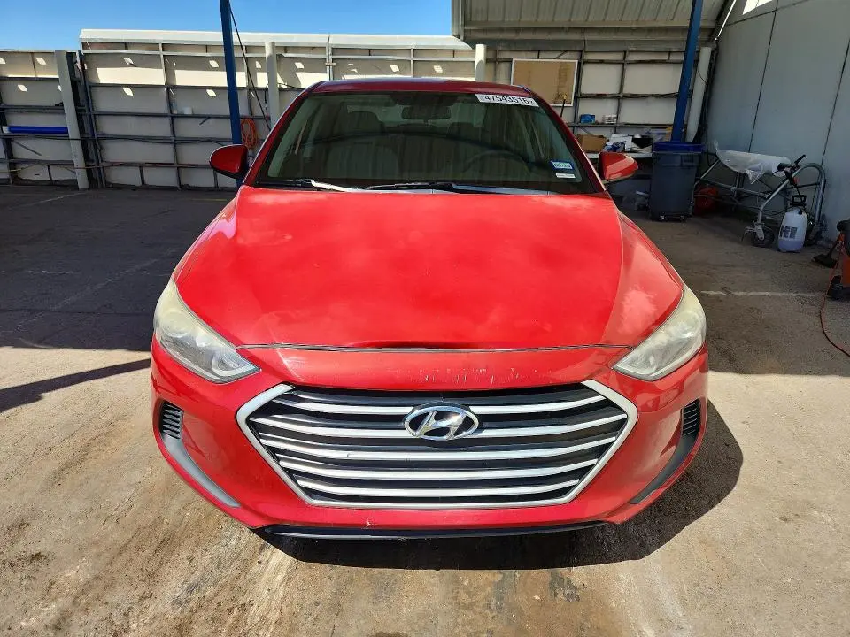 2018 HYUNDAI ELANTRA SE  
