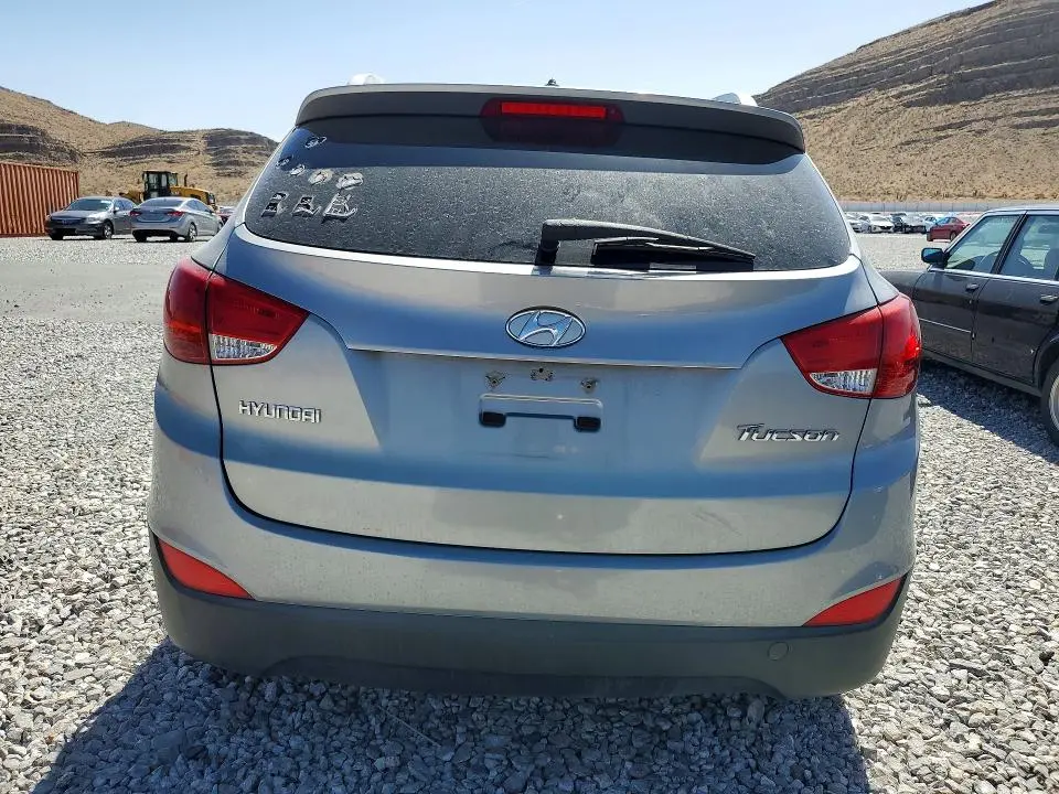 2010 HYUNDAI TUCSON GLS  