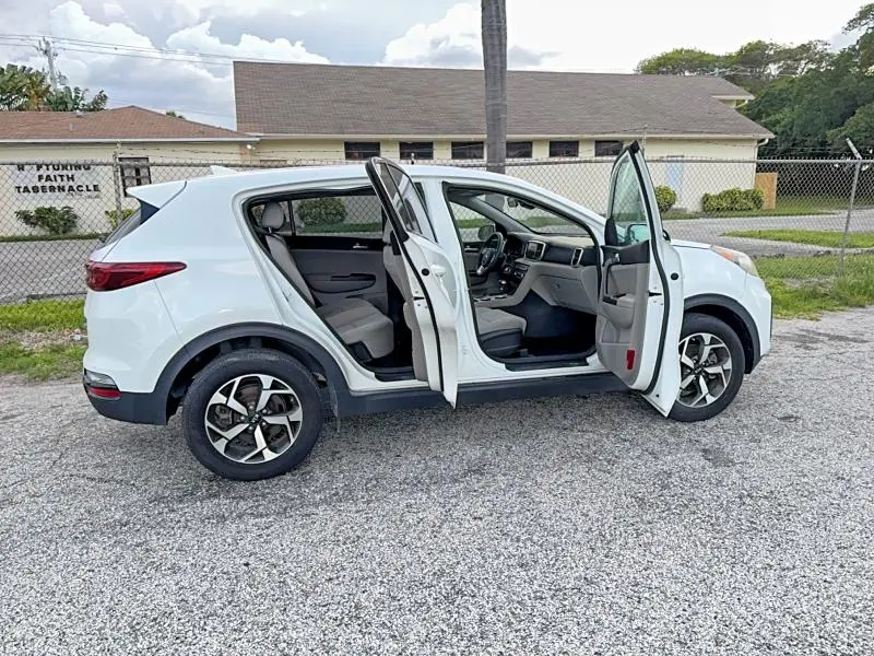 2020 KIA SPORTAGE LX  