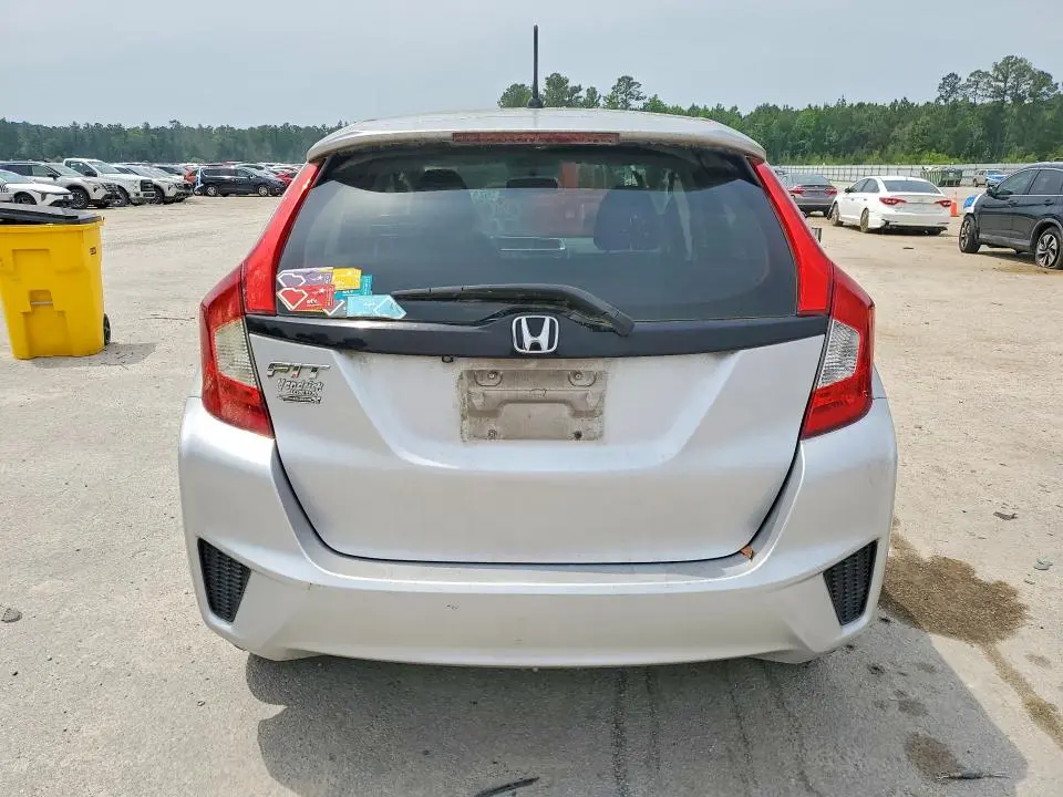 2016 HONDA FIT LX  