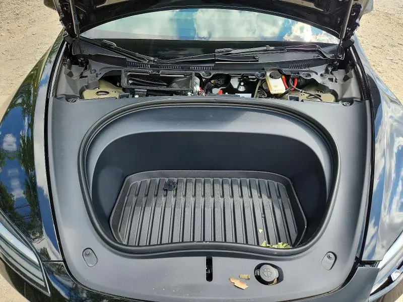 2026 TESLA MODEL 3   