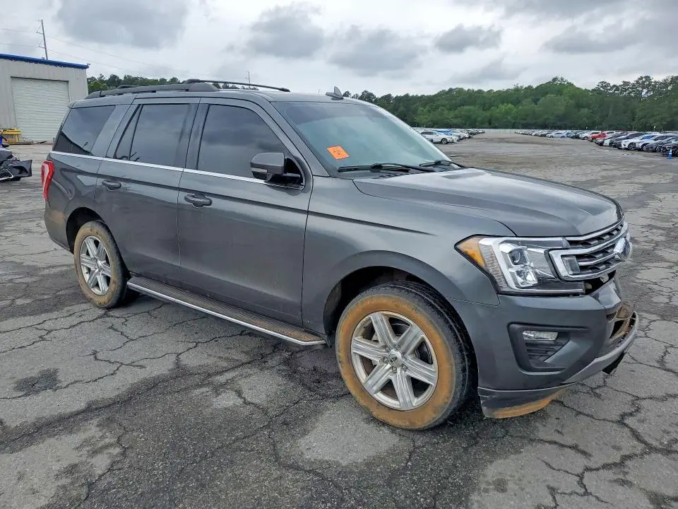 2021 FORD EXPEDITION XLT  