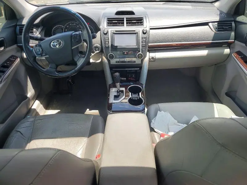 2012 TOYOTA CAMRY XLE  
