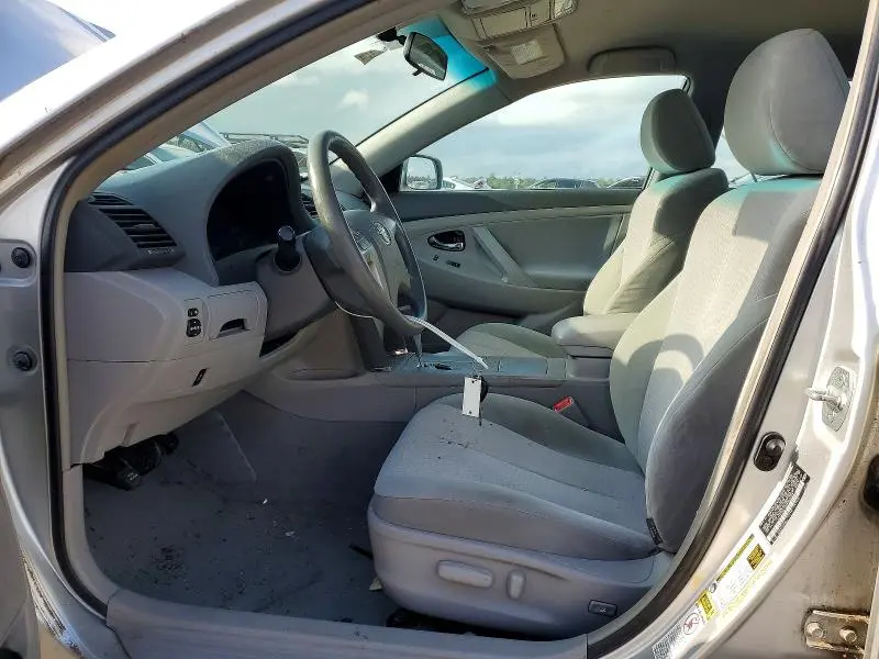 2010 TOYOTA CAMRY LE  
