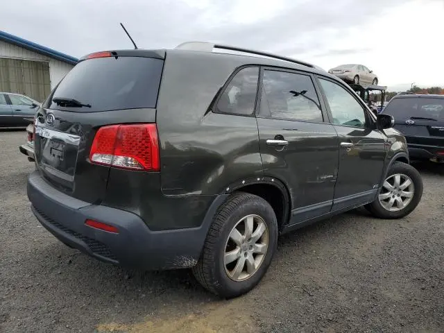 2013 KIA SORENTO LX  