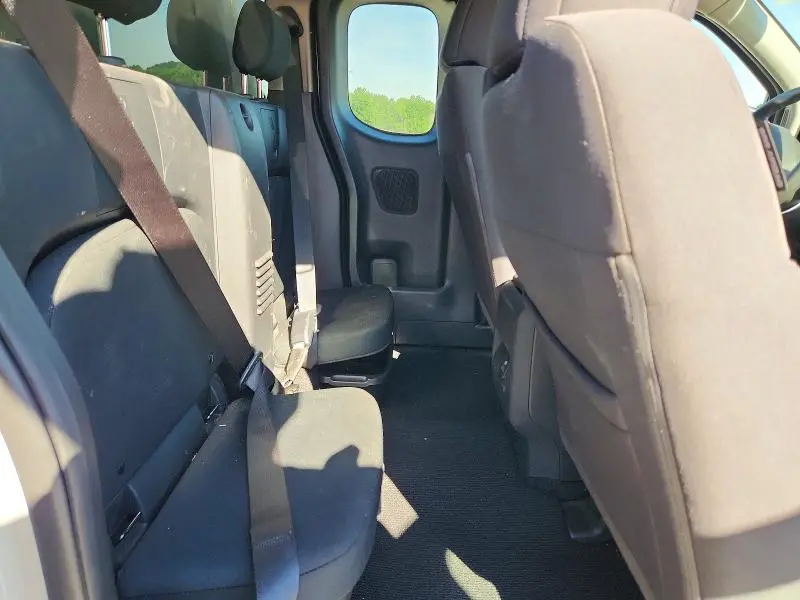 2024 NISSAN FRONTIER S  