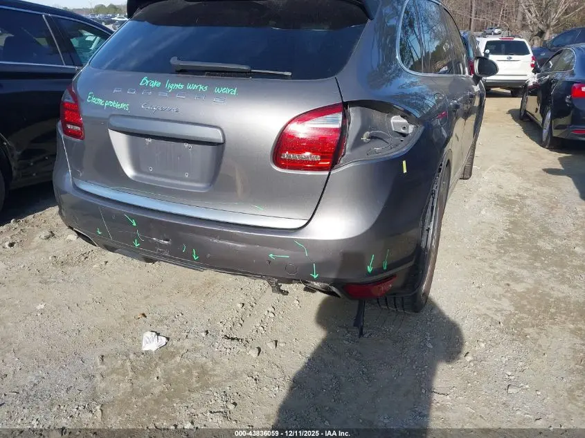 2012 PORSCHE CAYENNE  