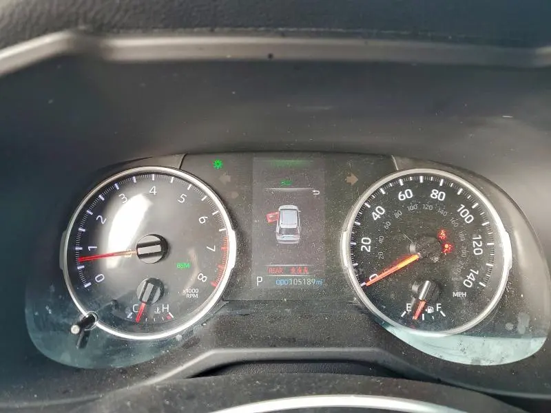 2021 TOYOTA RAV4 XLE  