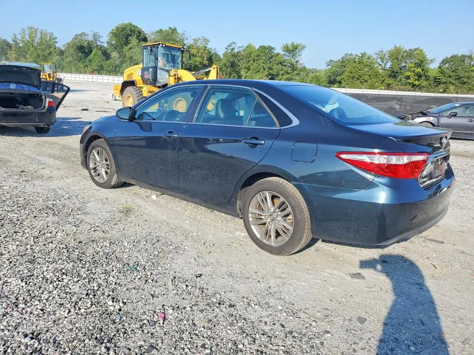 2017 TOYOTA CAMRY SE  