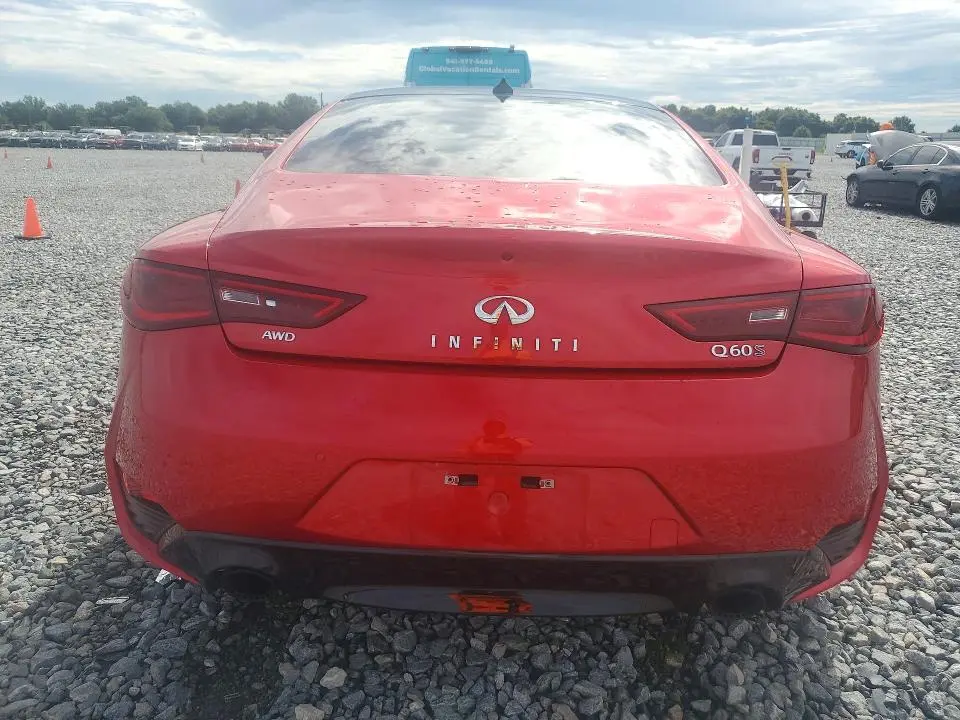 2018 INFINITI Q60 RED SPORT 400  