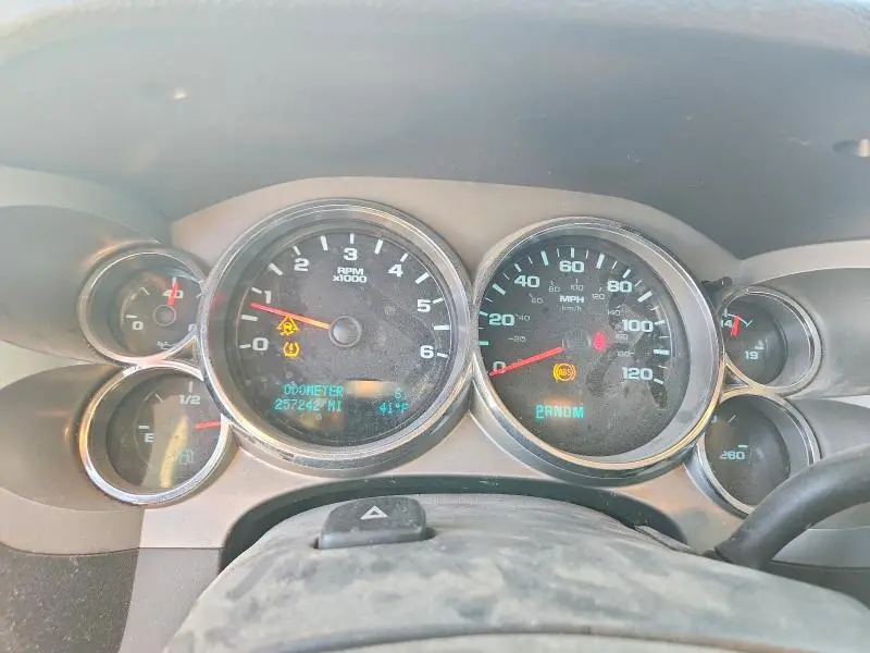 2011 CHEVROLET SILVERADO K1500 LT  