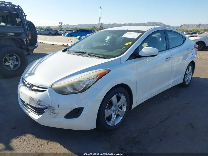 2013 HYUNDAI ELANTRA GLS