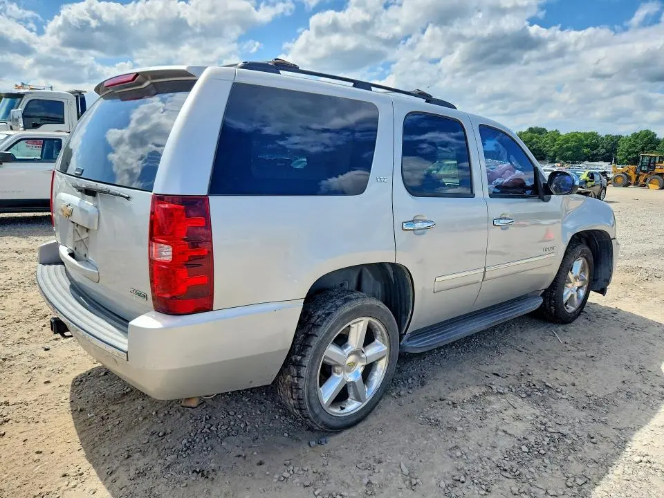 2011 CHEVROLET TAHOE C1500 LTZ  