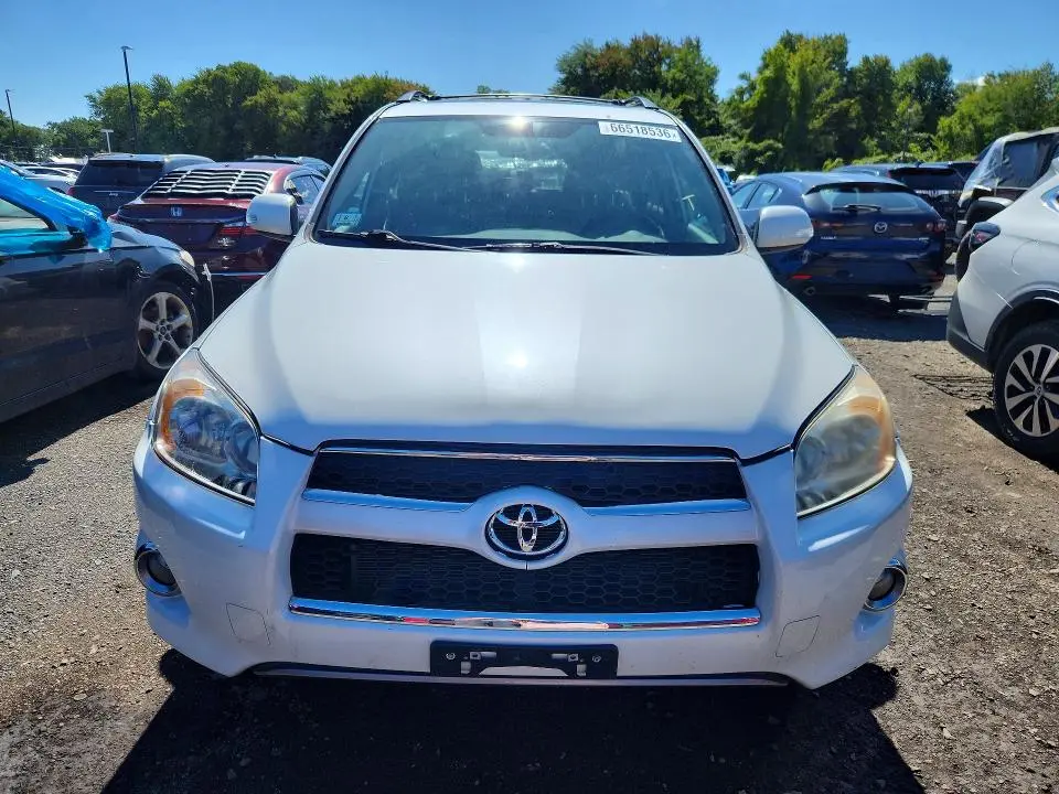 2012 TOYOTA RAV4 LIMITED  