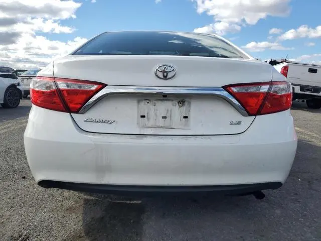 2016 TOYOTA CAMRY LE  