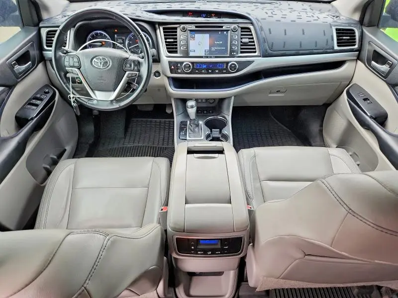 2018 TOYOTA HIGHLANDER XLE  