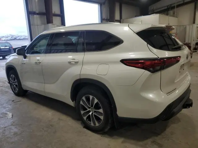 2021 TOYOTA HIGHLANDER HYBRID XLE  