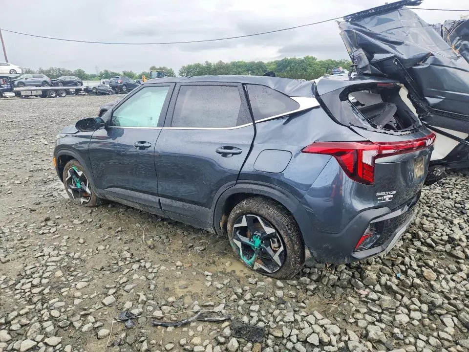 2025 KIA SELTOS EX  